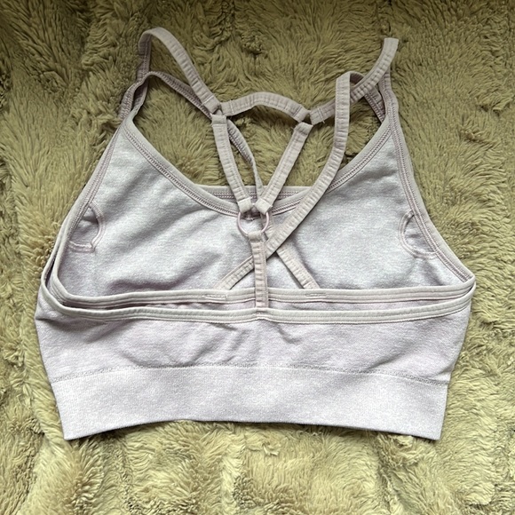 Lavender strappy bra - Picture 4 of 4